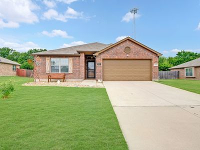 408 Highmeadow Dr, Aubrey, TX, 76227