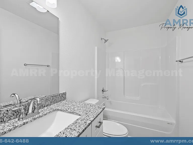 1007 SW 3rd Ave — Photo 6