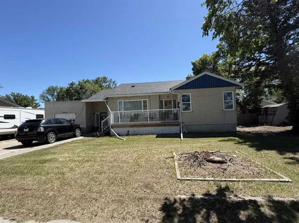 4824 N 52nd Ave, Taber, AB T1G 1H6