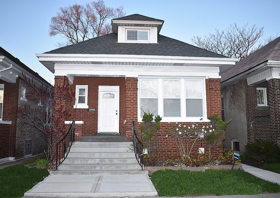 1st image of 7741 S King Dr