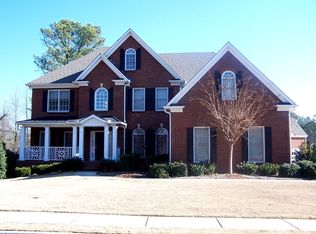 902 Forest Pond Dr, Marietta, GA 30068