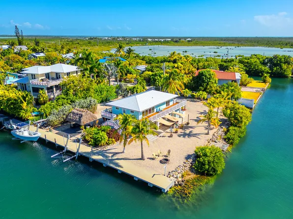 17023 Allamanda Dr W, Sugarloaf Key, FL 33042