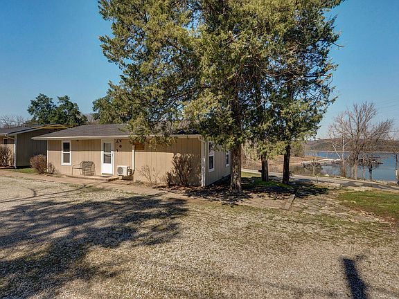 3rd image of 1715 Hideaway Road #B