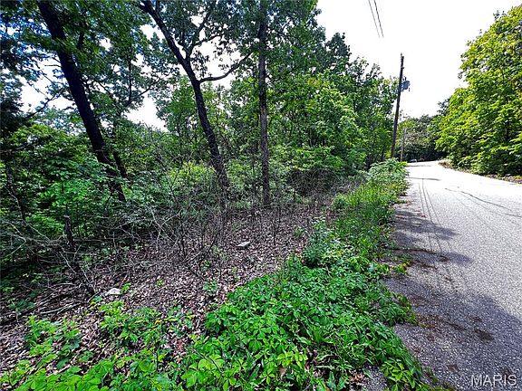 3rd image of 5918 Valley Dr