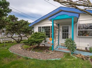 946 SW 8th St, Newport, OR 97365