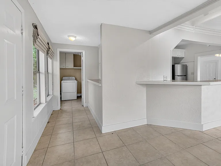 2601 S University Dr — Photo 19