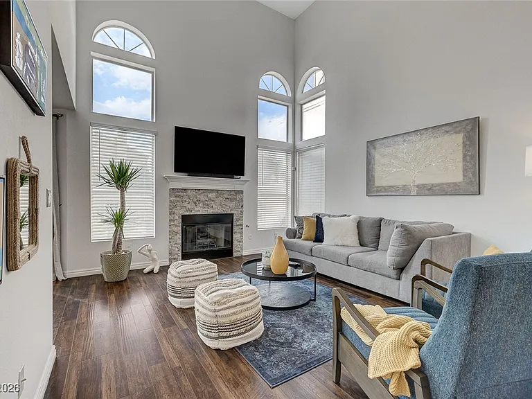 8208 Ogee Dr — Photo 3