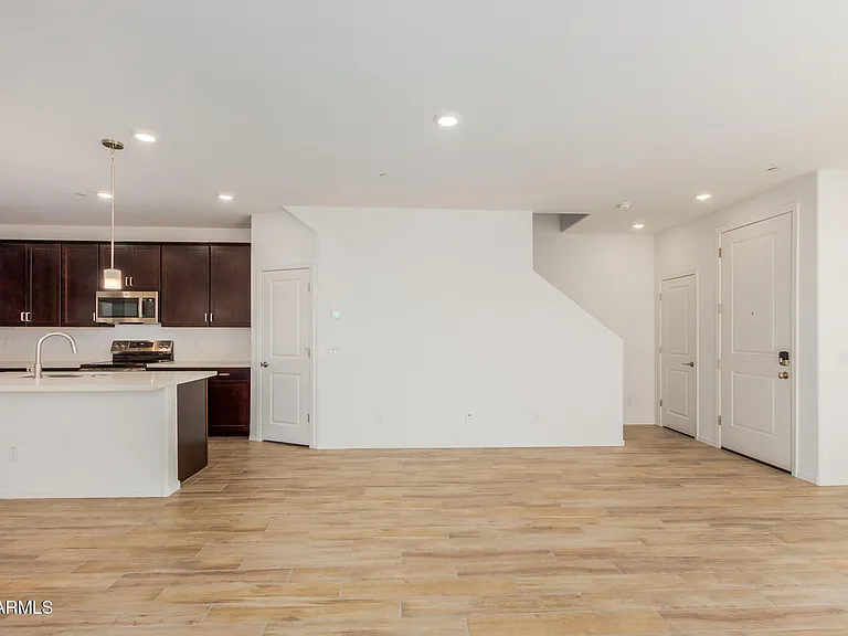 1871 E Hampton Ln #101 — Photo 11