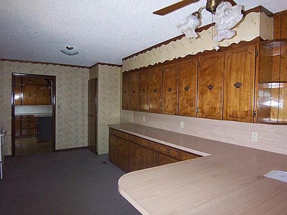 4th image of 150 Mesquite Ln