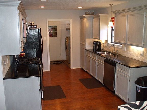 5th image of 3826 Blackberry Ln