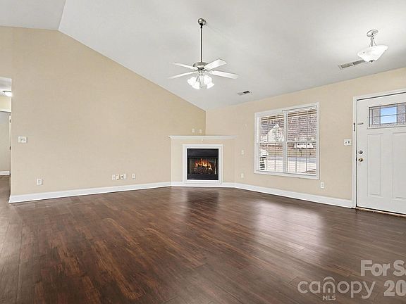 3rd image of 1124 Landen Chase Dr
