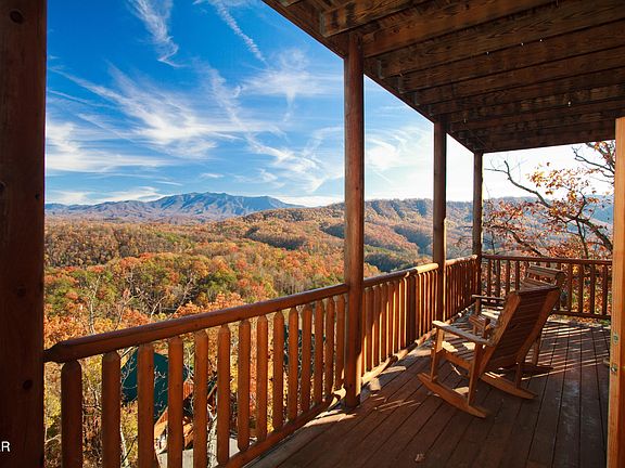 2nd image of 4610 High Vista Way