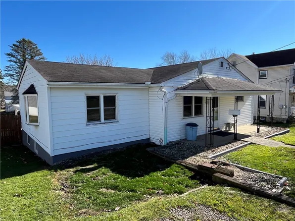 1111 S Rosina Ave, Somerset, PA 15501
