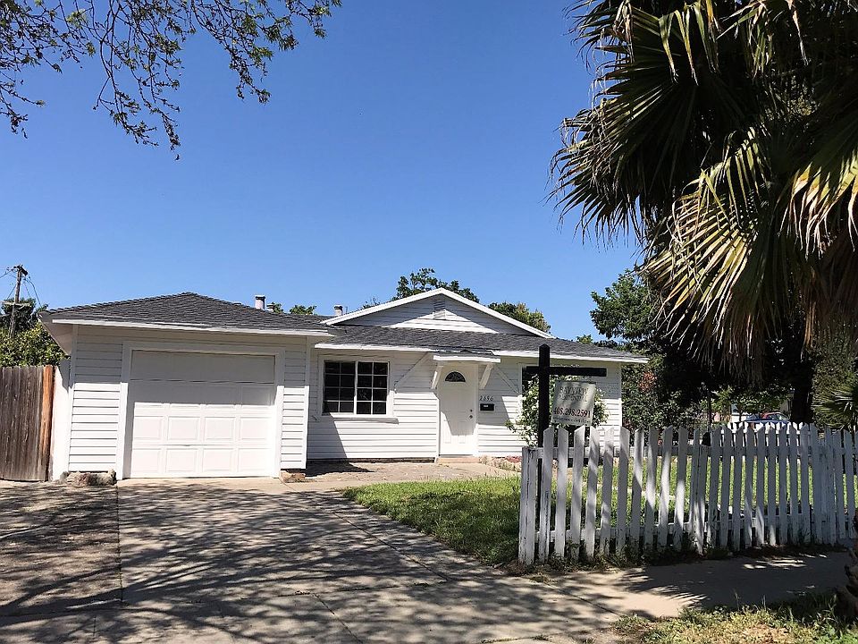 1st image of 2696 Brahms Ave