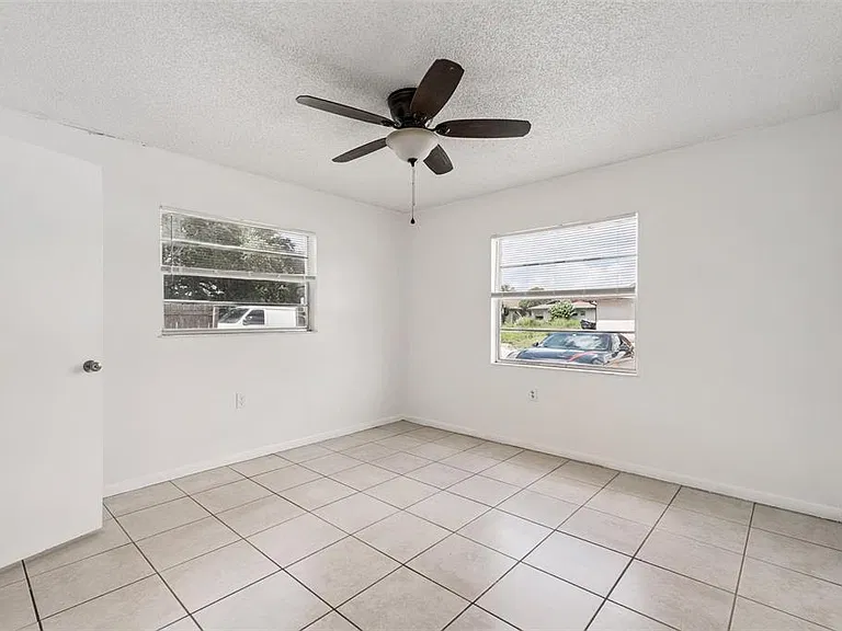 1048 Buccaneer Dr — Photo 17
