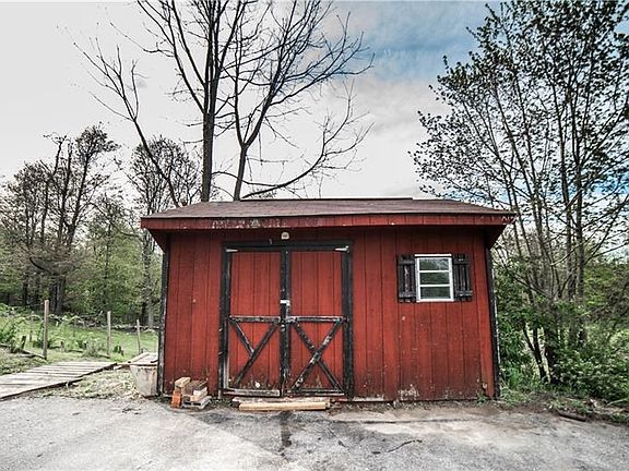 4th image of 184 Mountain View Rd