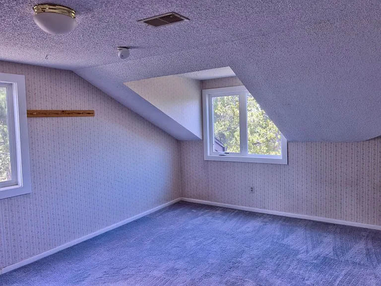 Alpine Dr — Photo 9