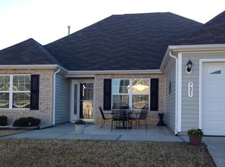 721 Sycamore Springs Dr, Fuquay Varina, NC 27526