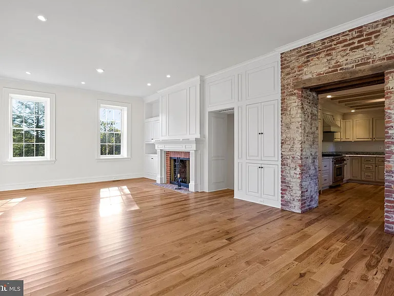 16131 Old York Rd — Photo 64