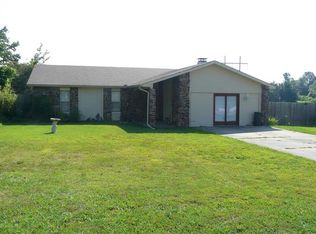 22 Country Lane Dr, Alma, AR 72921