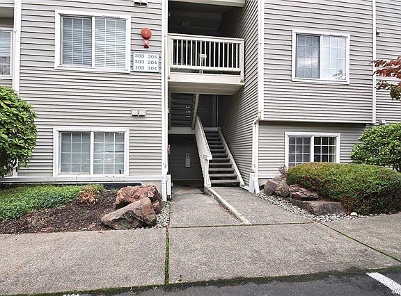 3rd image of 13306 SE 272nd St APT H104
