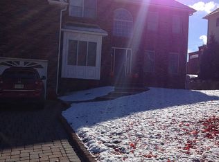 7 Woodridge Ct, Newton, NJ 07860