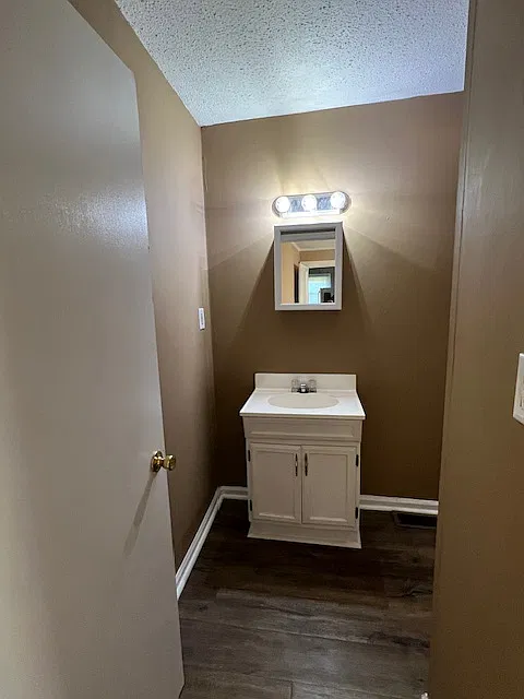 4 bed, 1256 sqft, $1,650 — Photo 4