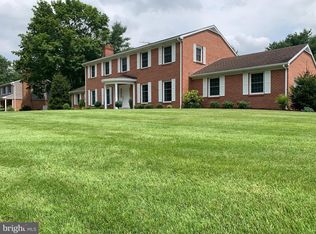 19814 Spring Creek Rd, Hagerstown, MD 21742