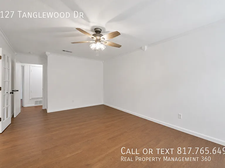2127 Tanglewood Dr — Photo 13