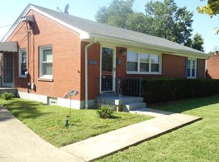 8522 Smithton Rd, Louisville, KY 40219