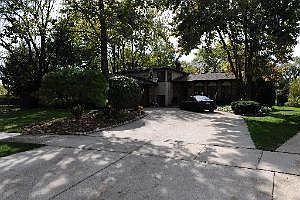 1st image of 912 Brentwood Dr