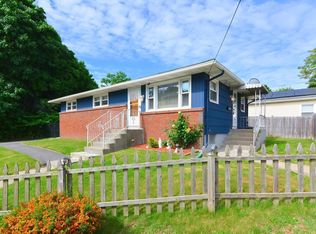 6 Kenyon Ave, Worcester, MA 01604