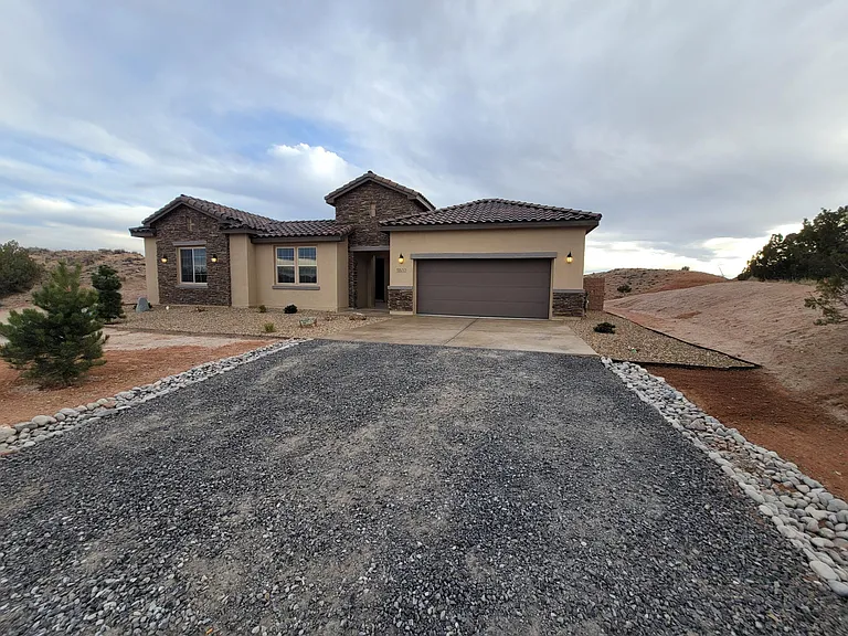 5532 Baranca Overlook Ct NE — Photo 3