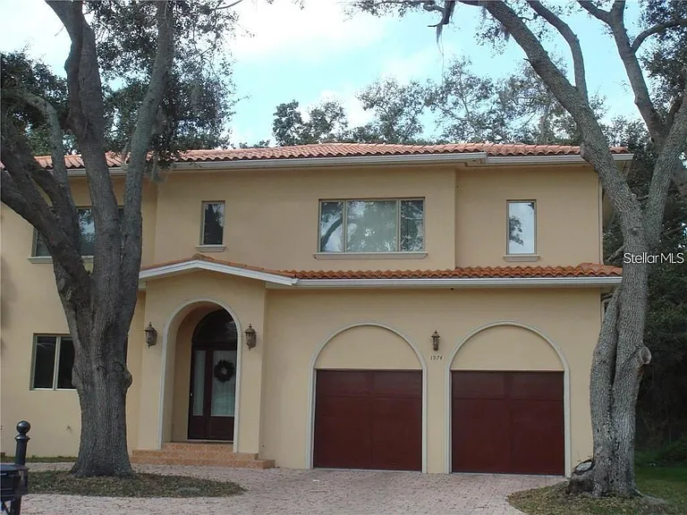 1974 Freedom Dr — Photo 18