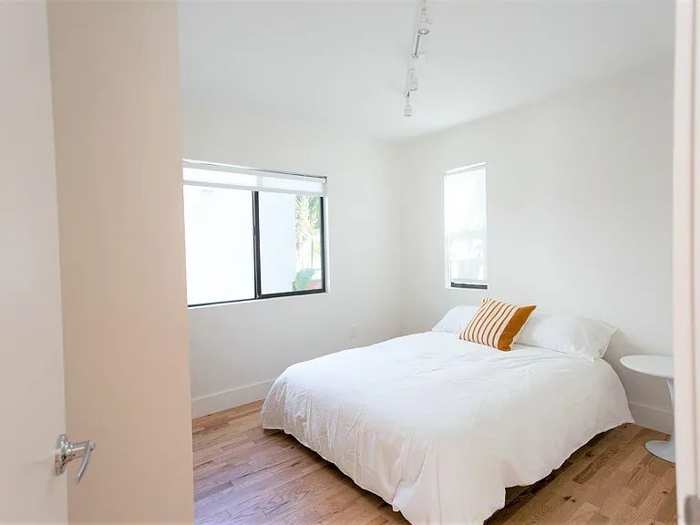 632 N Occidental Blvd #2 — Photo 4
