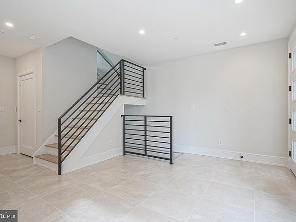 3rd image of 2002 Renaissance Walk #2