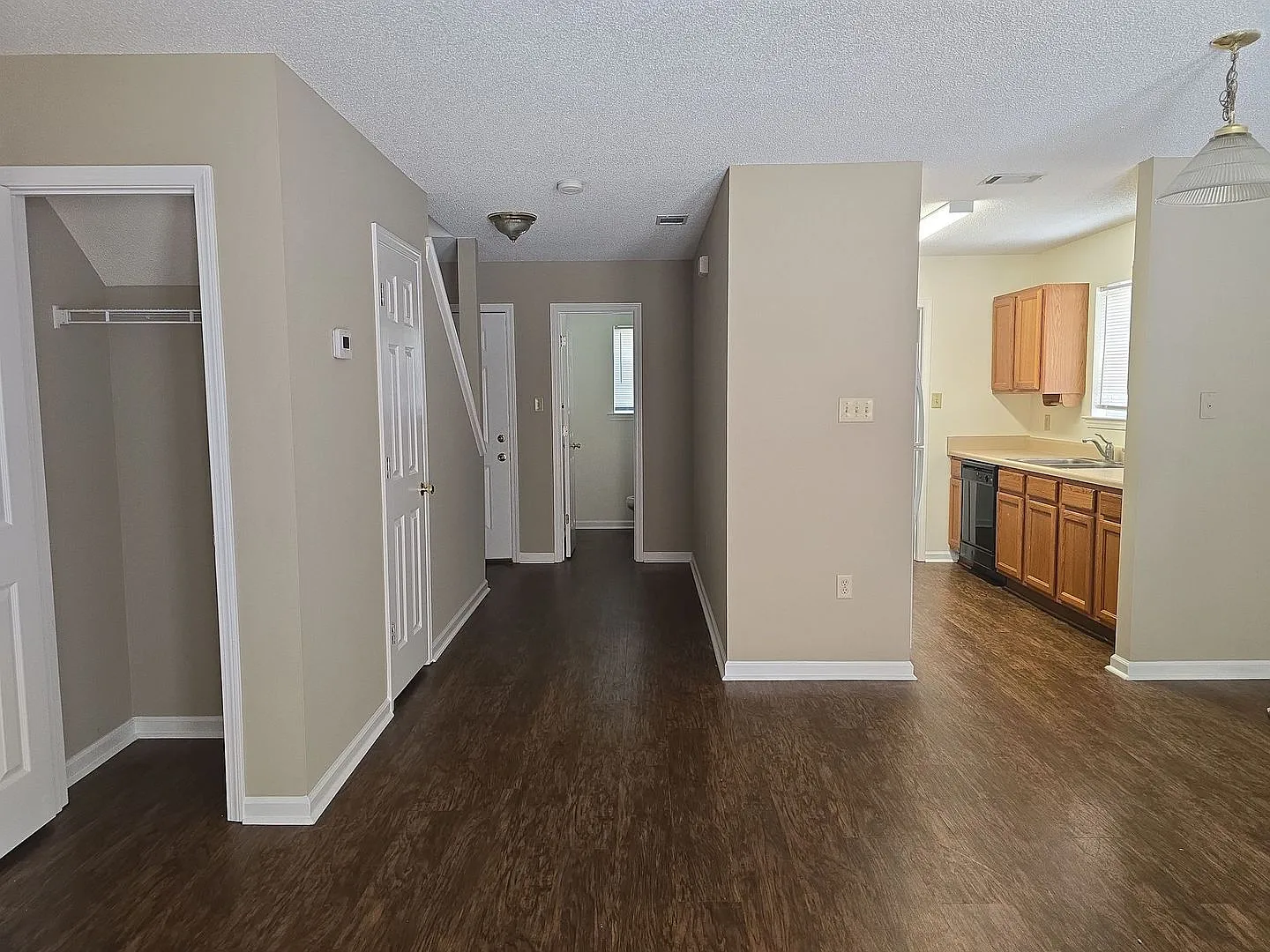 Savannah 2 Bed Townhome for Rent — Photo 3