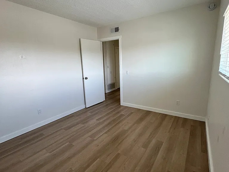 Ocean Hills Apartment Homes — Photo 20