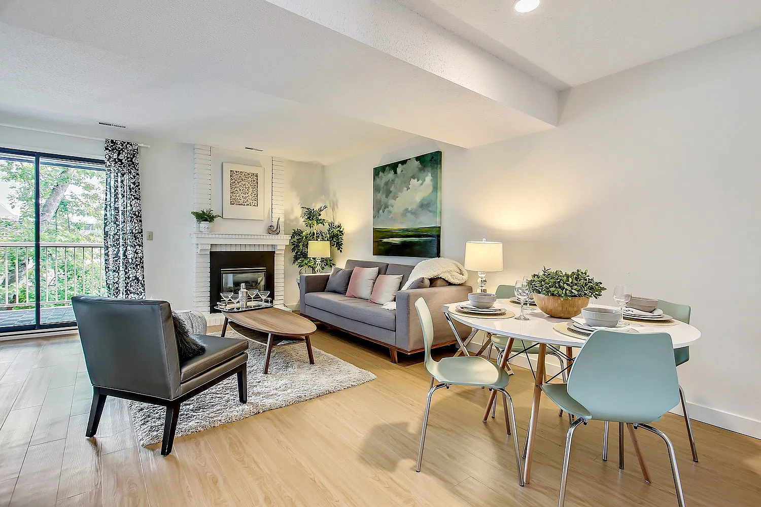 2 bed, 1.5 bath, 1150 sqft, $1,925 — Photo 4