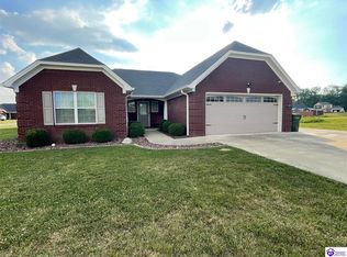101 Blatina Dr, Vine Grove, KY 40175