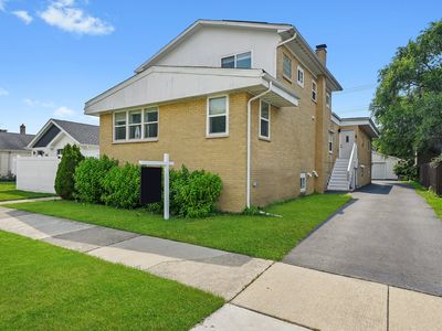 4322 Amelia Ave, Lyons, IL, 60534