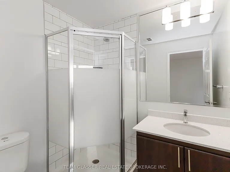 675 Richmond St #606 — Photo 23