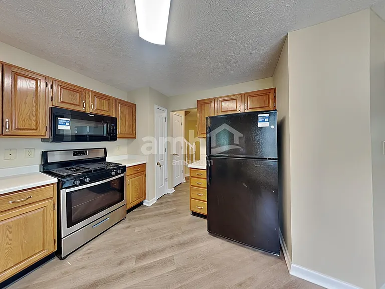 11256 Harrington Ln — Photo 4