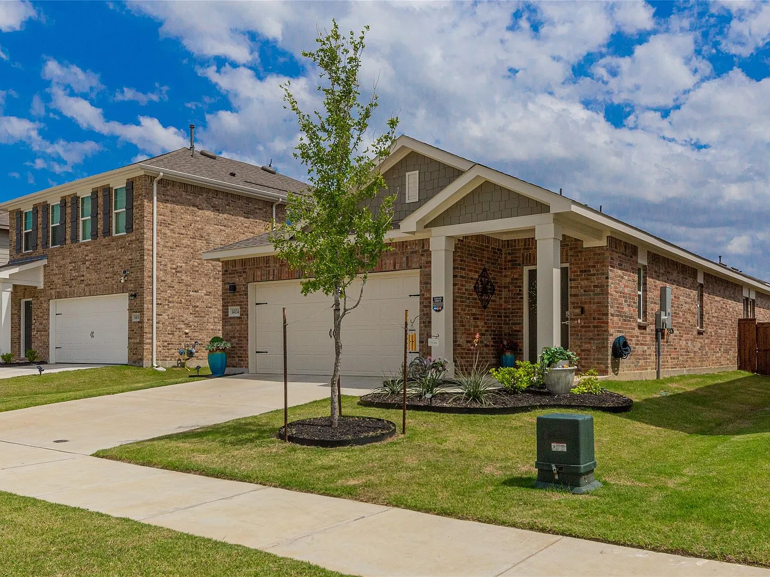 3 bed, 1499 sqft, $2,000 — Photo 1