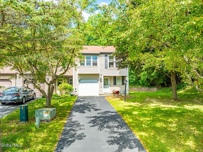 2nd image of 23 Westchester Court