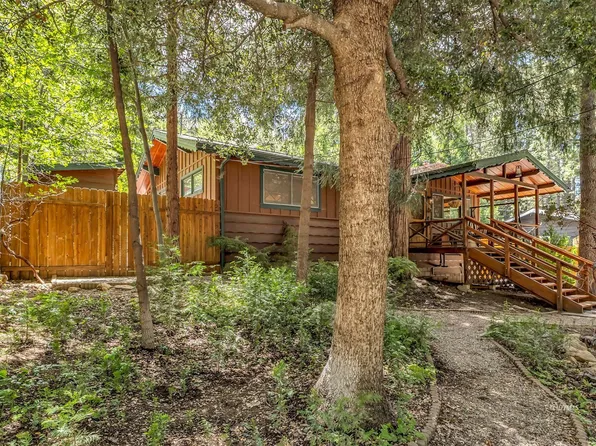 25060 Fern Valley Rd, Idyllwild, CA 92549