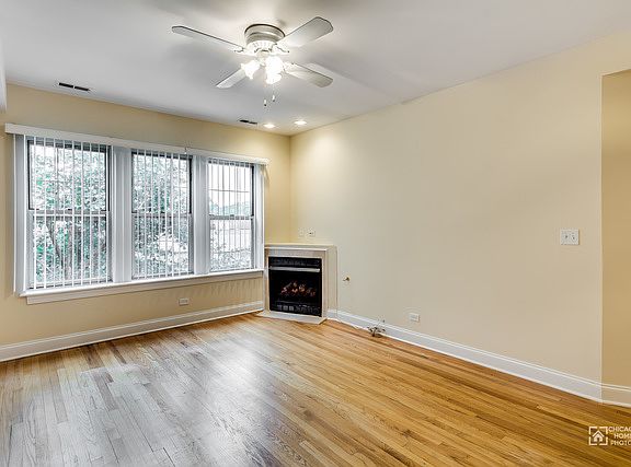 2nd image of 2306 W Jarvis Ave #P-1