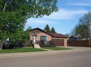 1608 12th Ave SE, Mandan, ND 58554