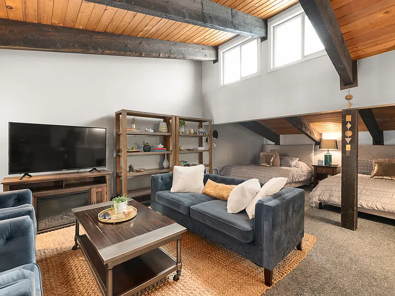 Loft Area | Second Living Room | Smart TV | 2 Queen Beds