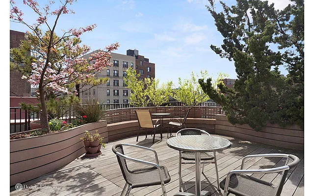 Sold by Douglas Elliman | media 7